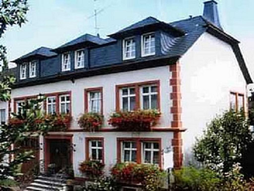 Gasthuis Pension-elfi Maring-Noviand
